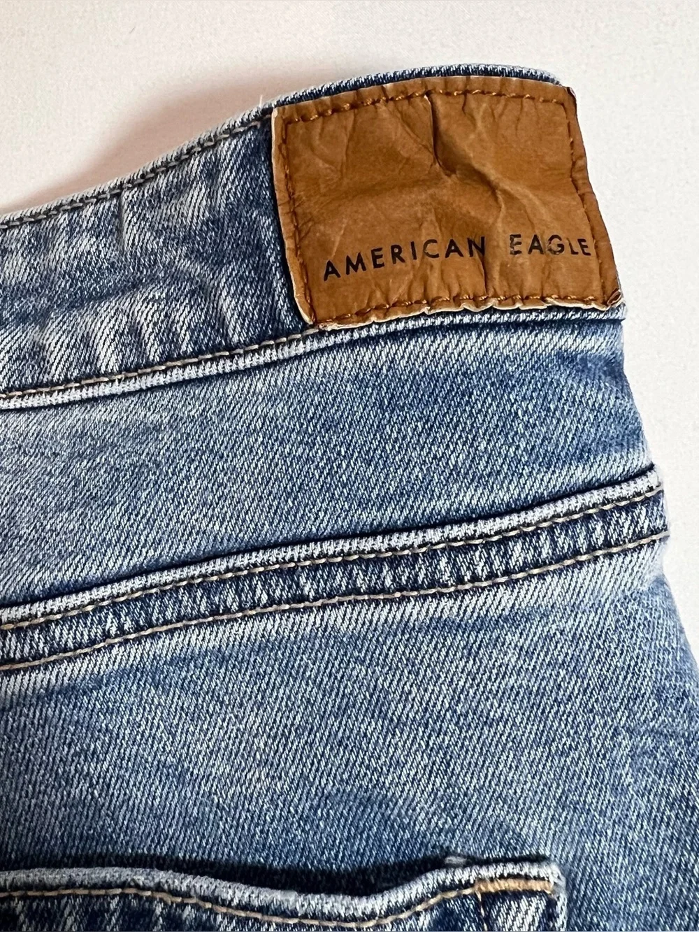 American Eagle 🦅 Mom Jeans Size 14 Regular